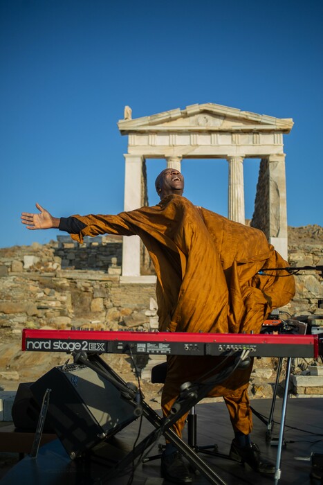 Jeff Mills: Μια μυσταγωγική συναυλία στα αρχαία ερείπια της Δήλου