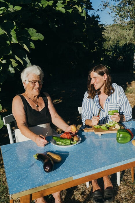 Αναστασία Μίαρη: «Οι Ελληνίδες γιαγιάδες είναι γυναίκες δυνατές και ατρόμητες»