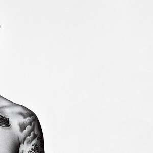 Ο Justin Bieber μας αποκαλύπτει την ιστορία πίσω από κάθε τατουάζ του