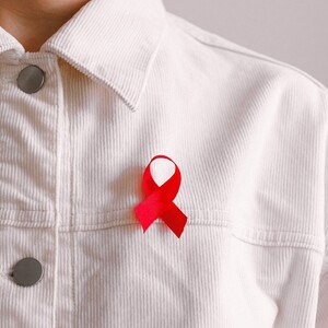 «Ένα τεστάκι κάν’ το»: Δωρεάν εξετάσεις HIV στη Δημοτική Αγορά Κυψέλης