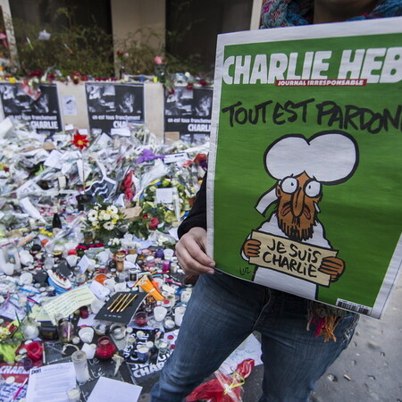 Σε δίκη παραπέμπονται 14 ύποπτοι για τις επιθέσεις στο Παρίσι το 2015