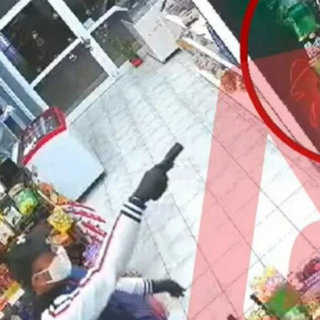 Βίντεο ντοκουμέντο: Ληστής σημάδεψε με όπλο μητέρα και βρέφος σε κατάστημα στα Λιόσια