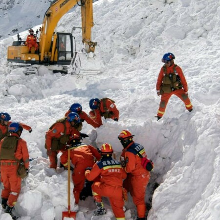 Κίνα: Στους 28 οι νεκροί από τη χιονοστιβάδα στο Θιβέτ