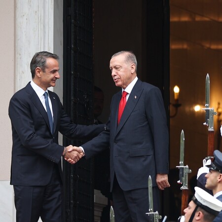 Επίσκεψη Ερντογάν: Μενού «συμφιλίωσης» για το γεύμα Μητσοτάκη με τον Τούρκο Πρόεδρο 