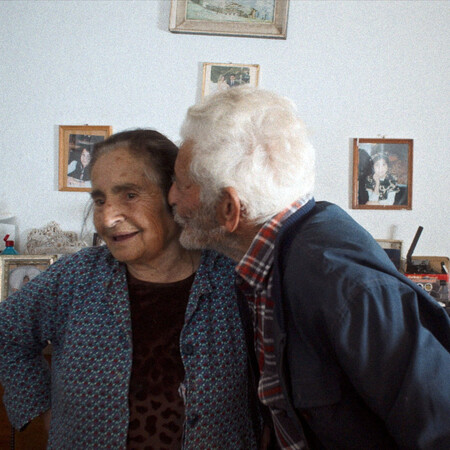 Η ιστορία αγάπης του Γιώργου και της Ποθητής που ζουν μαζί στη Σχοινούσα εδώ και 58 χρόνια