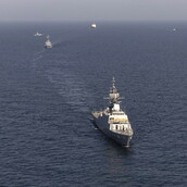 Το Πολεμικό Ναυτικό του Ιράν βγήκε στη Ερυθρά Θάλασσα σε «αποστολή συνοδείας ιρανικών εμπορικών πλοίων»