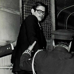 Σαν σήμερα πριν από 50 χρόνια, στις 25 Φεβρουαρίου 1973, ο Νίκος Κοεμτζής αιματοκυλά το νυχτερινό κέντρο «Νεράιδα της Αθήνας»
