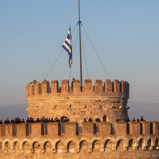 Θεσσαλονίκη: Άνδρας έπεσε από τον Λευκό Πύργο