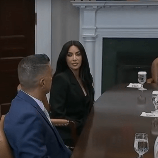 Η Κιμ Καρντάσιαν στο Λευκό Οίκο για να συζητήσει τις μεταρρυθμίσεις στην ποινική δικαιοσύνη
